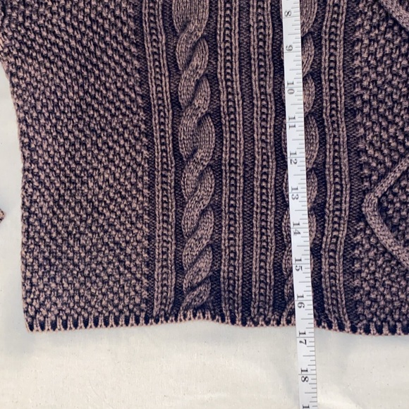 Akaiv Mineral Wash Cable Knit Cropped Sweater - Picture 11 of 14